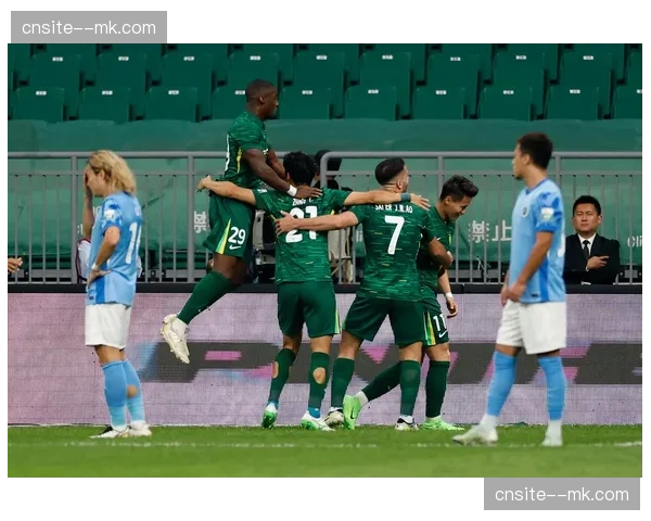 新鹏城五球大胜三镇,韦斯利与本科维奇双响展现立体化进攻 新鹏城五球大胜三镇,韦斯利与本科维奇双响展现立体化进攻